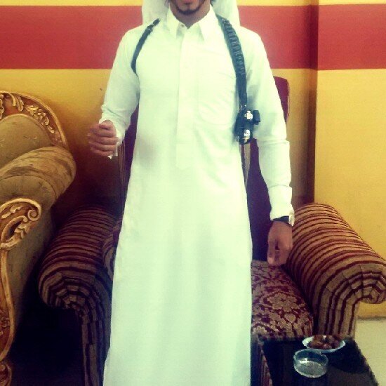‏​*مَ اصعبْ ان تعَيشَ في حيرَهہ بسَبْب شَخص  يوْمًآآ ترآهہ يهتمَ بكك وَ يومَ لآ تدريْ من يكونُ ..♡*
