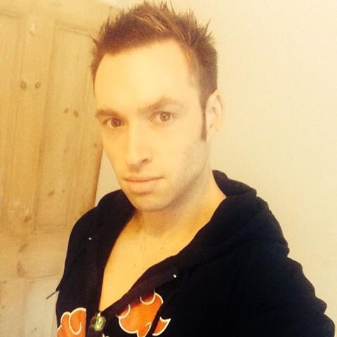 ben_thompson73's profile picture. engaged