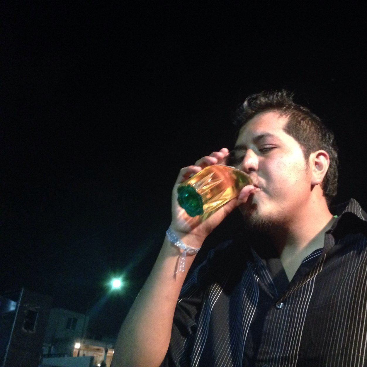 Empiezo a creer que la vida apesta y twitter no es para mi