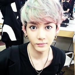 im GUNWOO leader of MYNAME | @MYNAME_2011 | SEME | 4D  |friendly lider  | v : YaoiTimeRP | my baby hoonie @YT_BTOBILL [17.01.13]♡♡