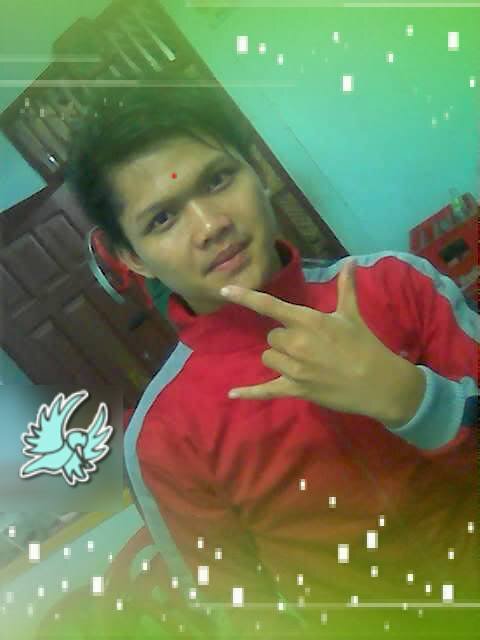 Orang bilang sich gue tampan. Hehehehe