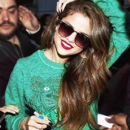 caro follower non seguirmi, stami accanto.
15|italy|belieber|smiler.