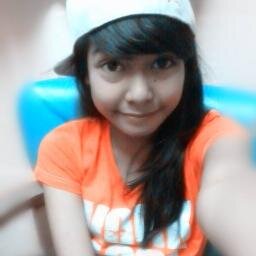 FOLLOW ME BACK ^_^