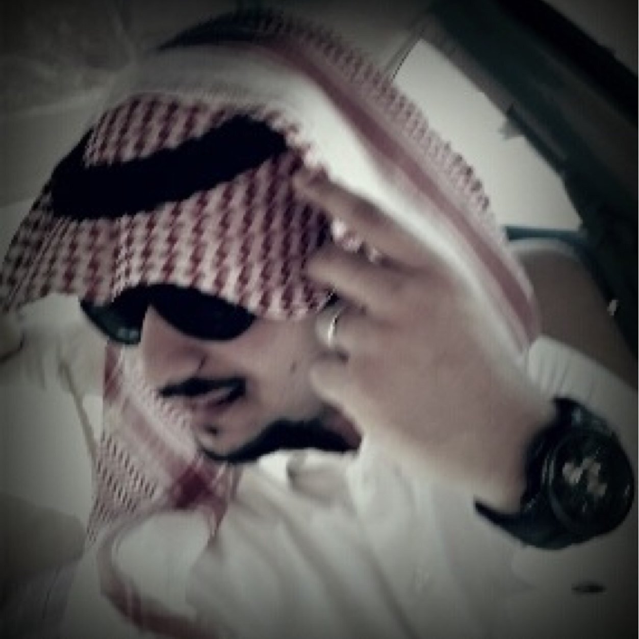 استغفر الله كل ماصبحت وامسيت .. على قـصوري في مواجيب ديني .. ❣ سبحان الله وبحمده ❥ سبحان الله العظيم❣✨اللهم صل وسلم على محمد واله✨اخوكم/ محمد عبدالعزيزالشهري