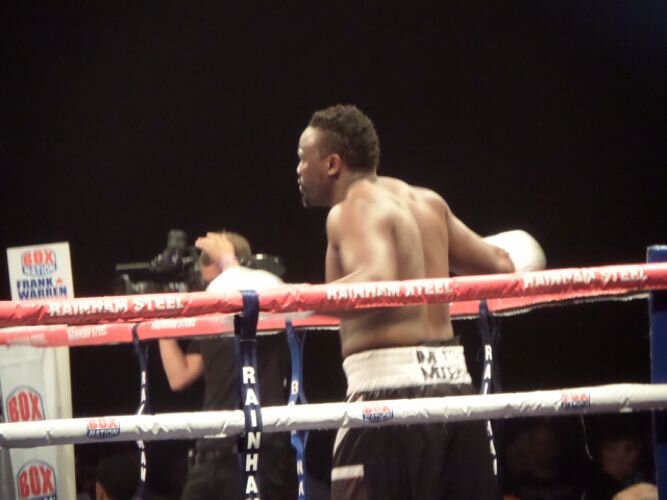 UK Boxing tweeting and retweeting about boxing in the UK and beyond.
Great boxing give aways.
Website coming soon