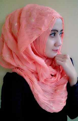 Menjual berbagai macam variant shawl/pashmina, inner/ciput, kerudung lgsg/bergo. BB 3174DE74 Sms/WhatsUpp 08568208166