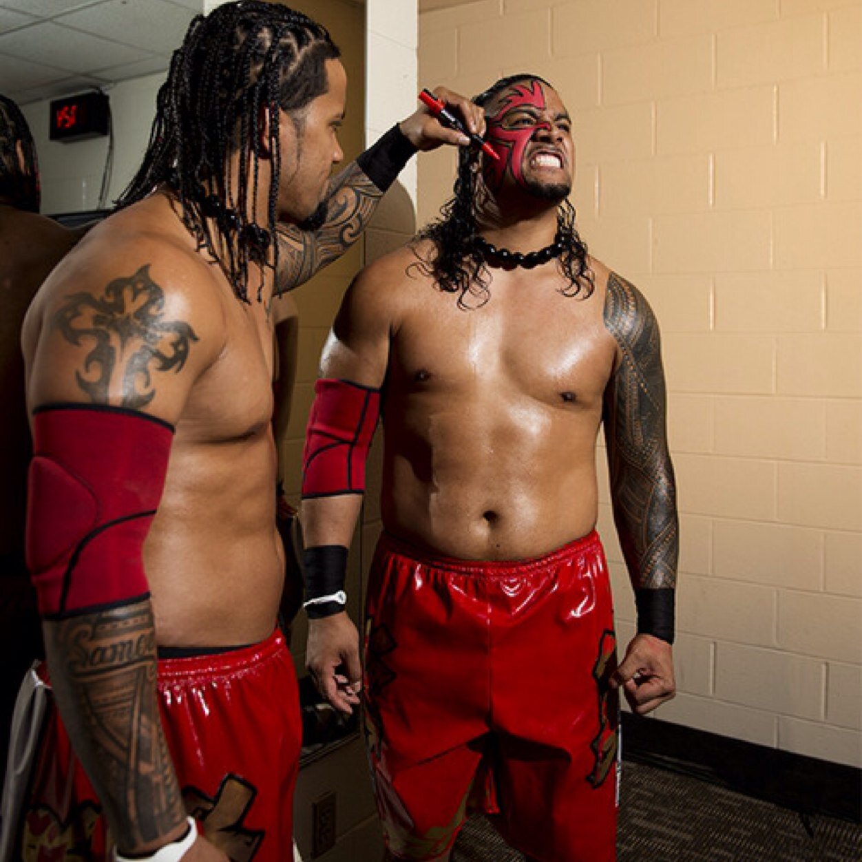 JimmyUsoRP's profile picture. {RP} I currently wrestle for NXT, EWF, TWE, ECW! My Brothers are: @WWERollinsSeth current TEW Heavyweight Champion!