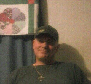 emanul613's profile picture. 