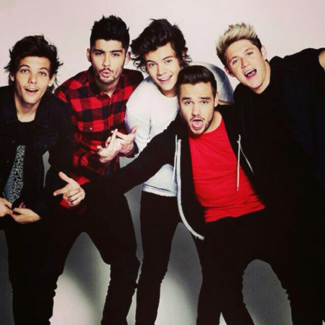 Gonna see my heroes 24'06'14 ❤️OneDirection❤️LittleMix❤️ zayn Niall Louis Liam Harry ❤️ #Mrs StyPayHoraLikSon ! ~Ayoub&Lotfi Maach~