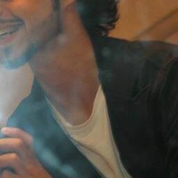 وפـﭠى ﺂلـﺻﺭﺂحـﮬ ...ﺻﺂﺭت ﭠﻓﺭق ﺂפـﺑﺂب♡