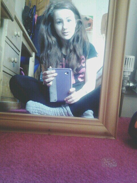 People who dislike Louis Tomlinson=dead to me. 1st of June JUST HURRY UP. Live life by the moment. Snapchat me at 'maysieeve123' XOXOXO