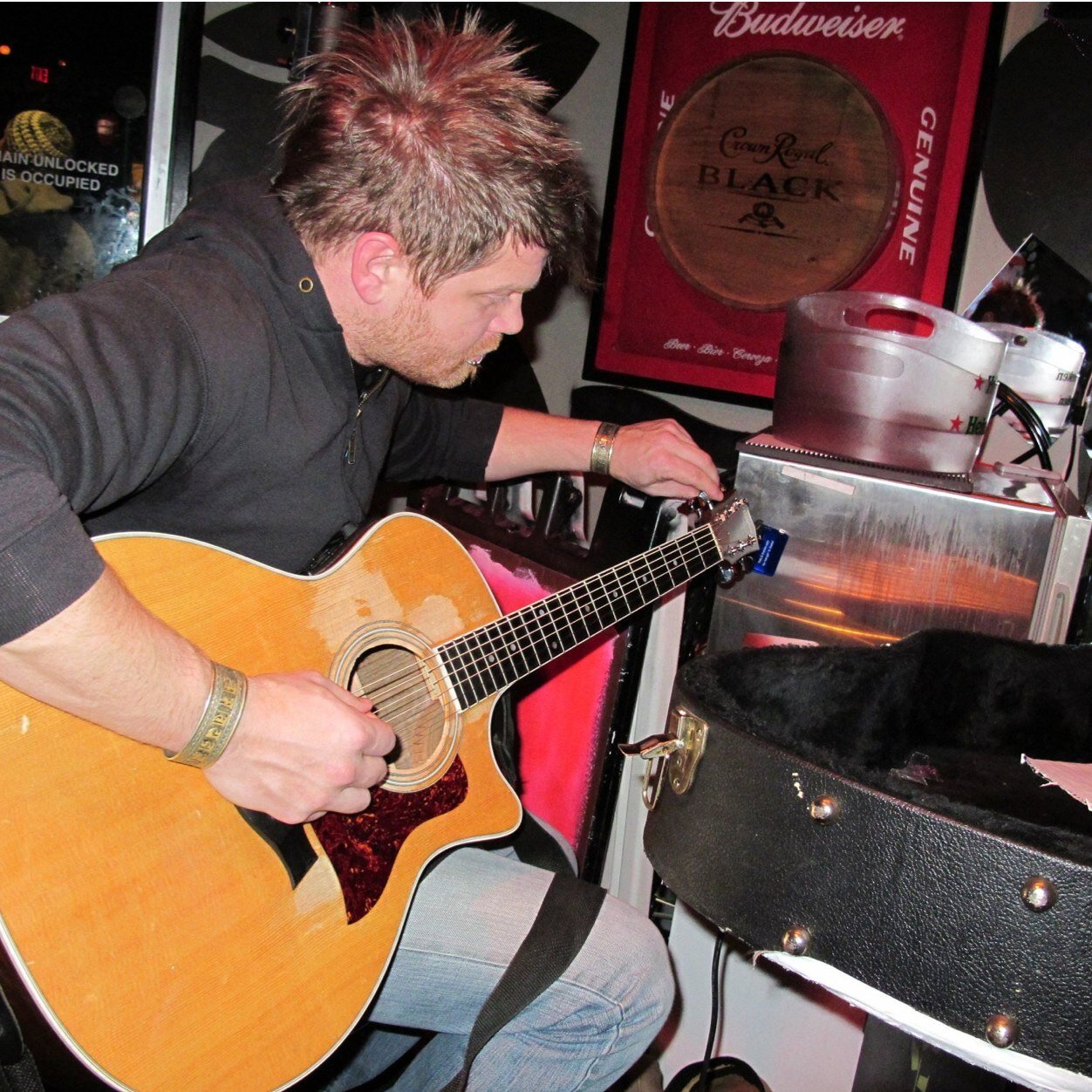 I'm a musician, father, songwriter and one hell of a dancer.