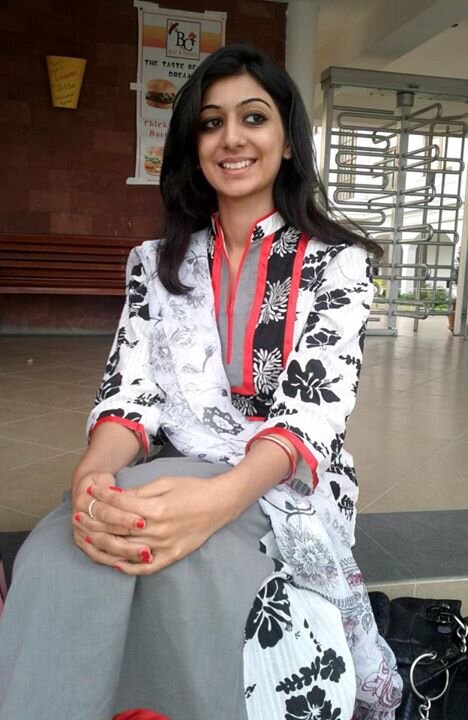 13_iqra's profile picture. 