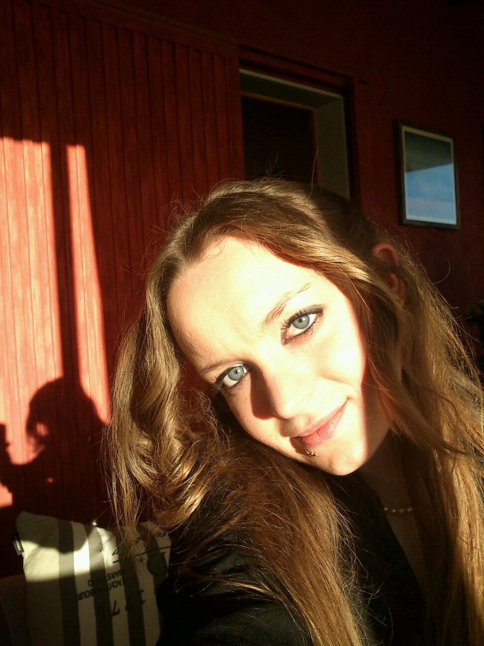 77rebe's profile picture. 