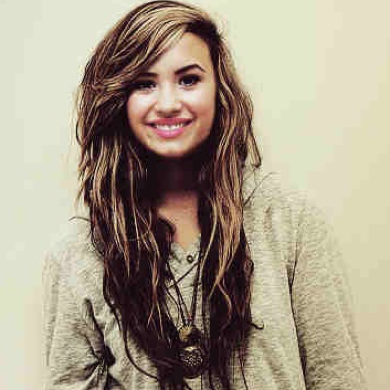 QuietRiot97's profile picture. Lovatic for life! ♥ 2/23/14 ❤.. .Live free..Stay Positve..Life goes on..Stay Strong #StopHateStartLove