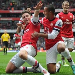 Arsenalsupporter og glad i det meste av idrett. RR-avhengig og aktiv knipser.