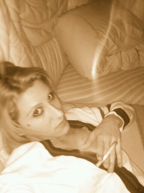 elykoka25's profile picture. una mirada dice mas k 1000 palabraaas...