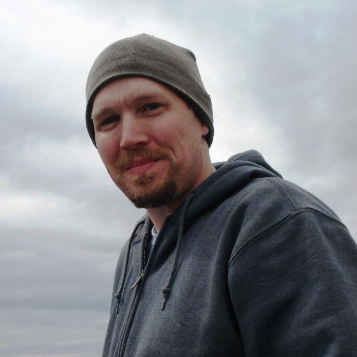 akmark's profile picture. 