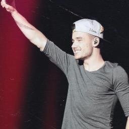 free follow from @niallrunaway :D