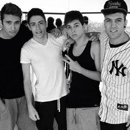 Cuenta de apoyo a la nueva BoyBand española @CloverOficial