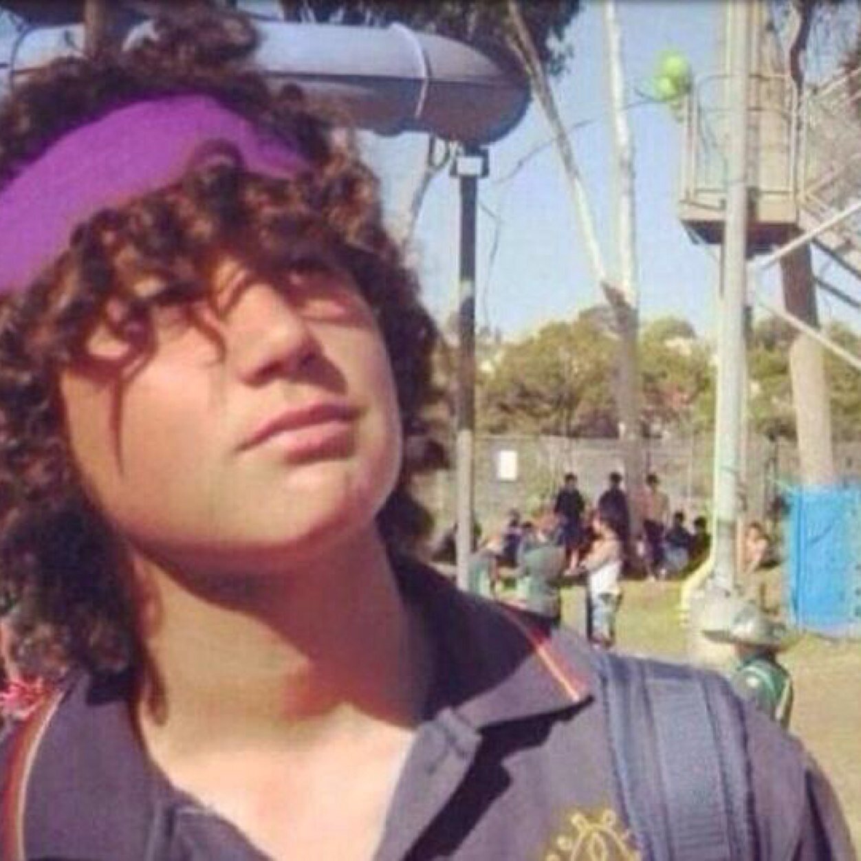 Follow @LukesBitchAss bc She sucked Lukes D!