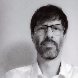 Det här kontot använder @hans_g för att läsa in tweets till en feed.