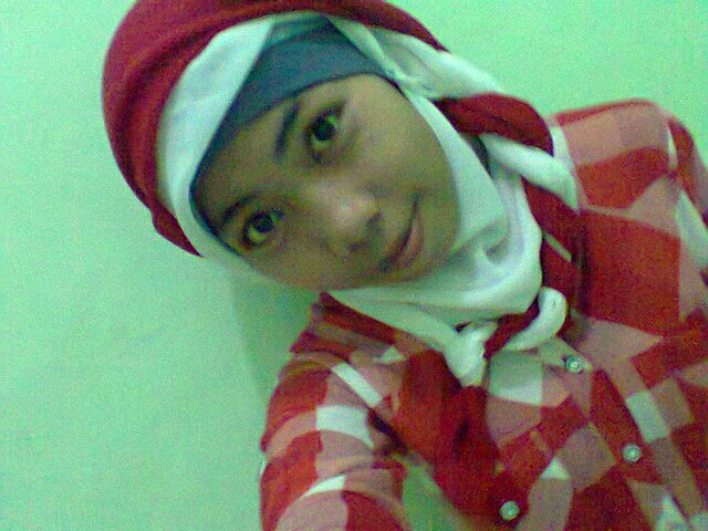 afrilia_addyt's profile picture. Nama: aprilia
TTL: Indramayu,20april1996