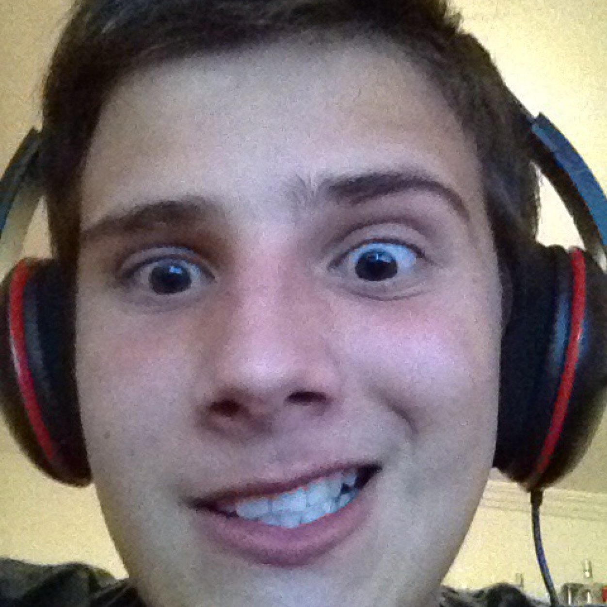 17-year old new League of Legends player. I love gaming, soccer, anime and manga, good series and movies. My Pleasure