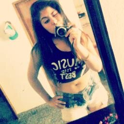 losdemas2's profile picture. ser uno mismo es la mejor manera de que alguien se enamore de ti.  (no soy perfecta pero soy feliz) ...  no hay nada como los salir con los amigos .