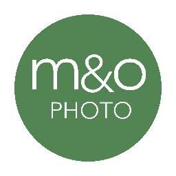 Fotógrafos.
Nos apasiona fotografiar emociones, sentimientos, detalles... Enfocar cada imagen con nuestro toque personal. Nos encantan las bodas!!!
