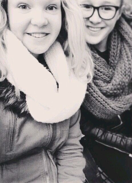 love my friends♥ ~ love my lovee ♥ ~ bestfriend @elisebakkumx