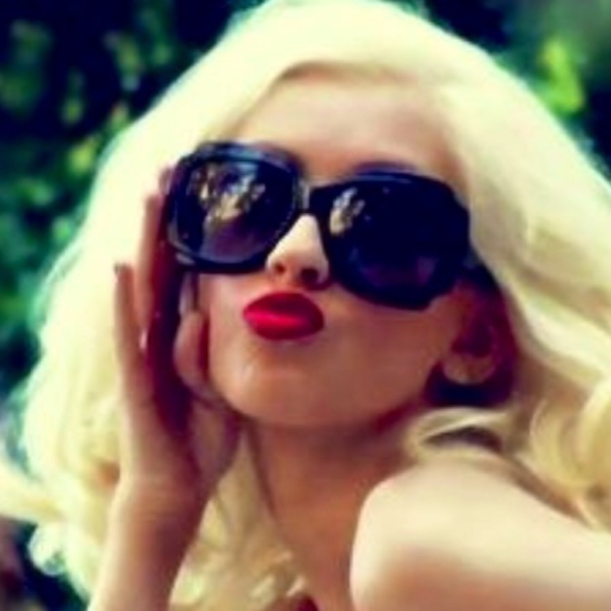 •Christina Aguilera• ||Your Body|| ❤️no basics✋ ~single~