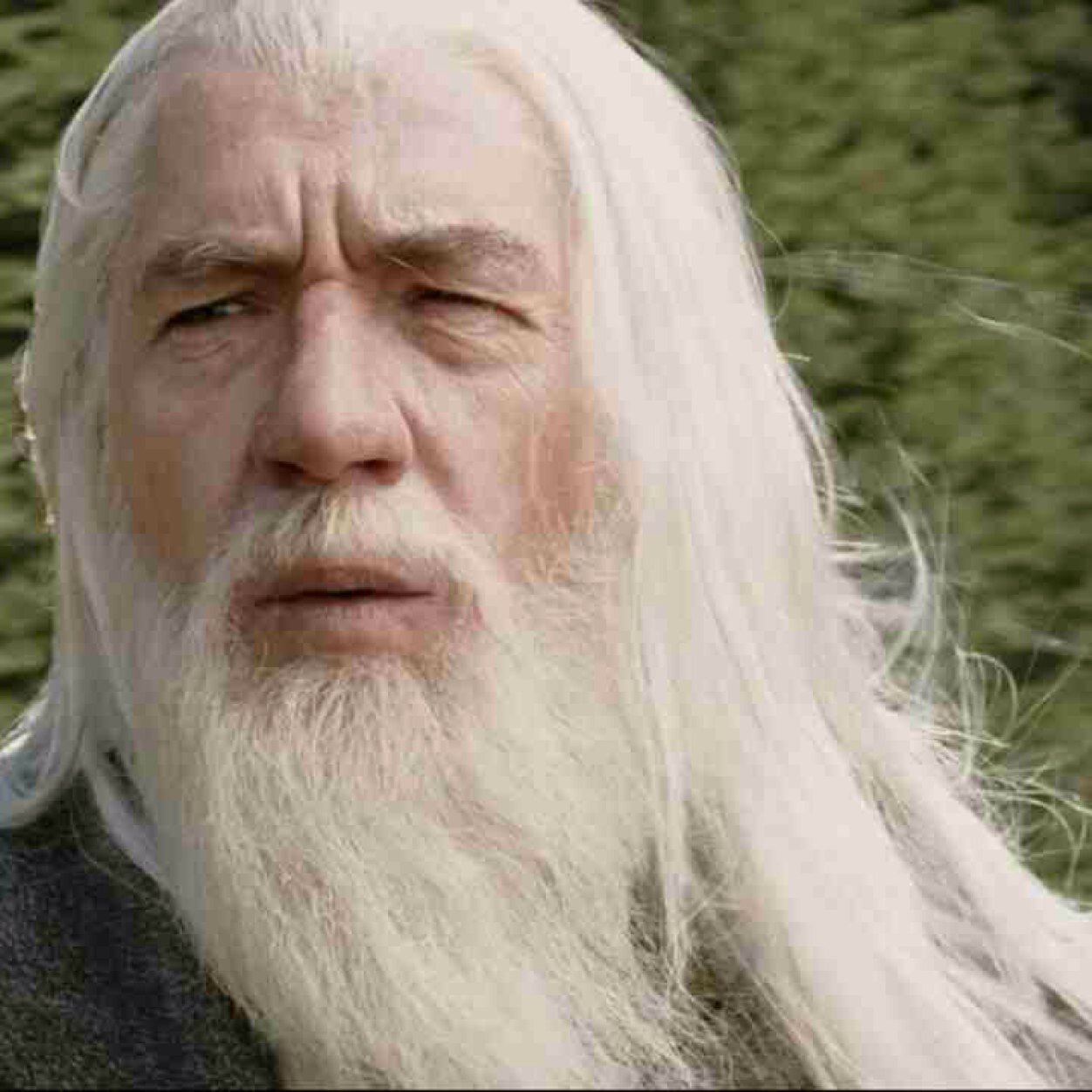 Wizard and Hobbit, free spells, and i follow back. My motto: YOU SHALL NOT PASS! (#ParodyRP #CrackRP)