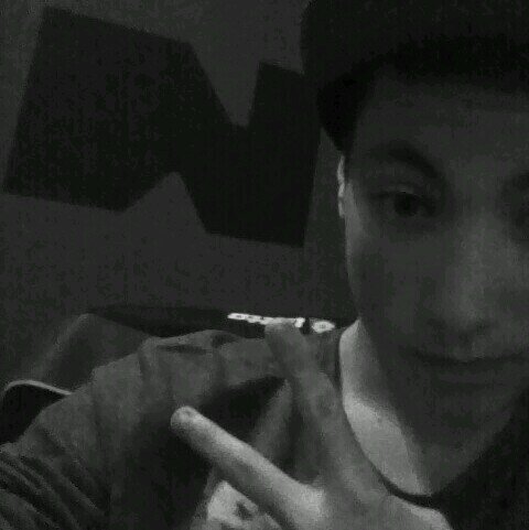 / markland 2E/ 14 jaar/ tafeltennis/ music is my life/