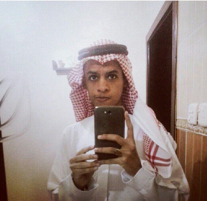 hi my name is osamah I'm from Makkah and i Proudly my friends call my « ♥$ëmooo♡» l love  Real Madrid F.C♡ 1996☆  follow  me ♡ ﻻ إله إلا الله    pin:75010B3A
