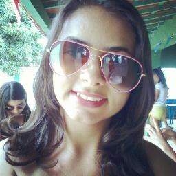 Canceriana, flamenguista e fã absoluta de The Vampire Diaries e The Originals !