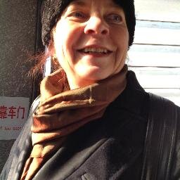 Professsor KTH Kemi - undervisar och forskar inom skogsindustriella processer och material