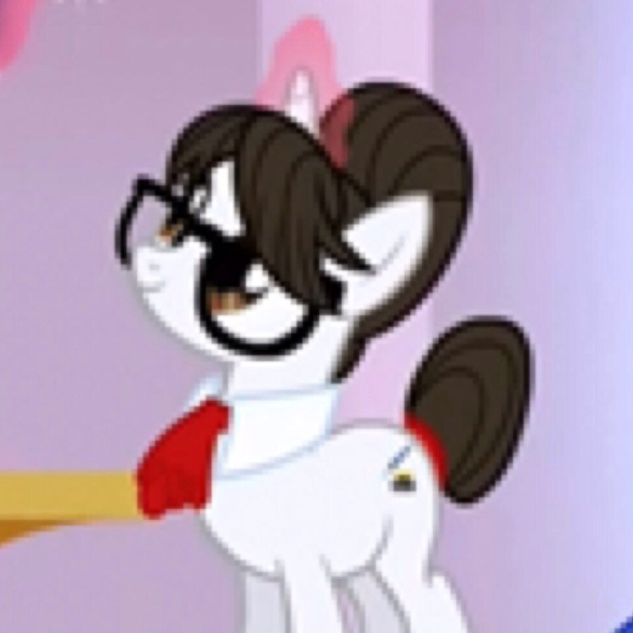 Hello, my name is Raven the best Adie of Pr. @mlp_celestia, Also i like to have with my friends!