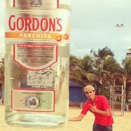 OAlejandroich's profile picture. El hombre es el único animal que tropieza dos veces sobre la misma piedra. Me Sigues y Te Sigo, Me Eliminas y Te Elimino así de Sencillo..!