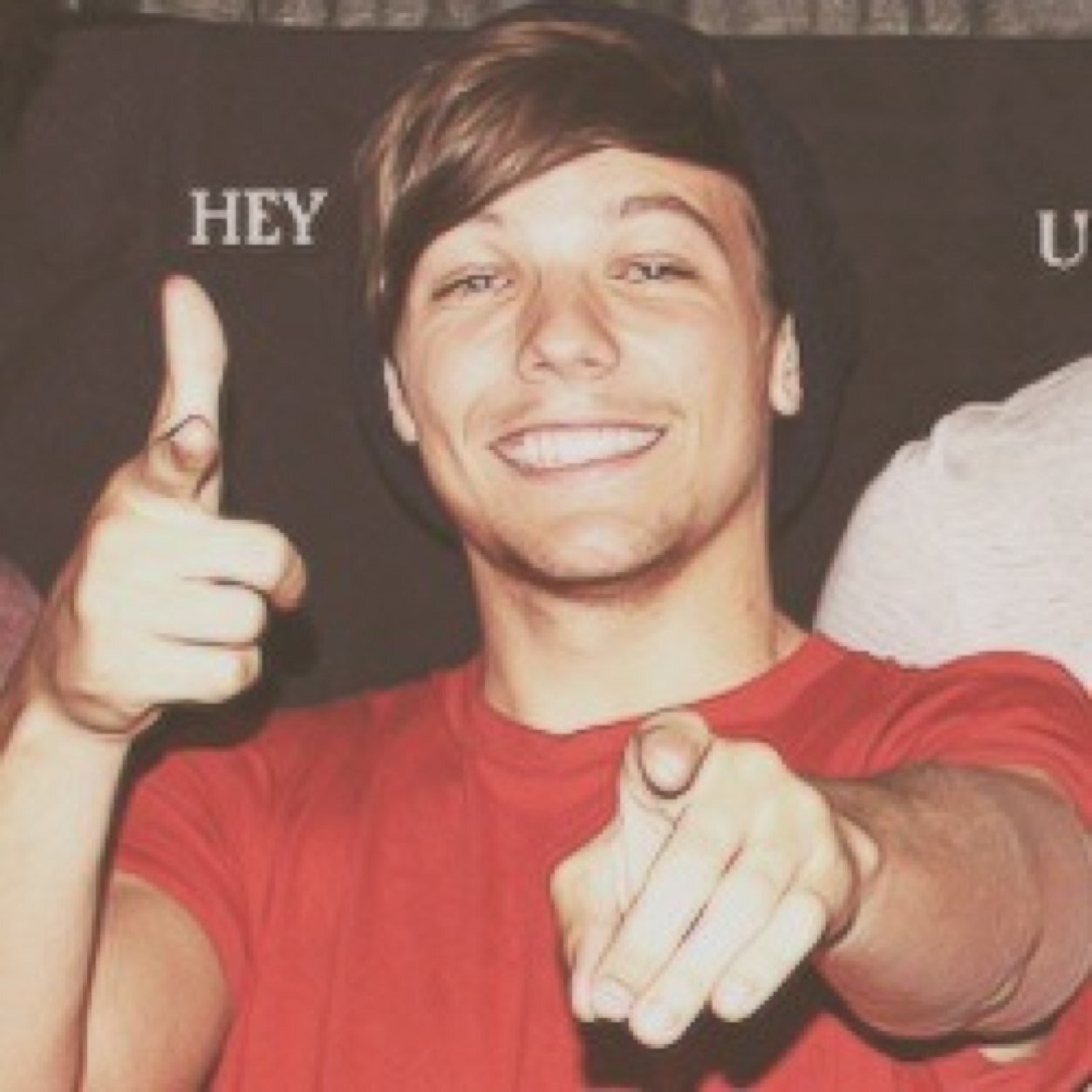 readbio1359's profile picture. Follow @sassafraszouis pleeeeease x