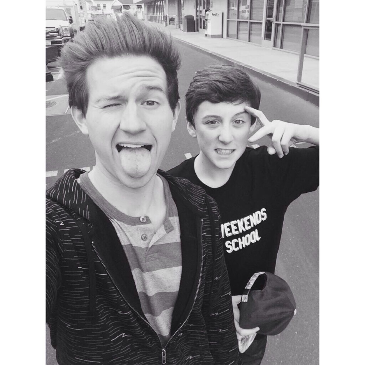 yaasss! slay!!! you just got a free follow! but go follow @magconfranta or else your so lame+and ill unfollow