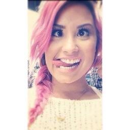 Sou super fã da Demi Lovato e Ariana Grande