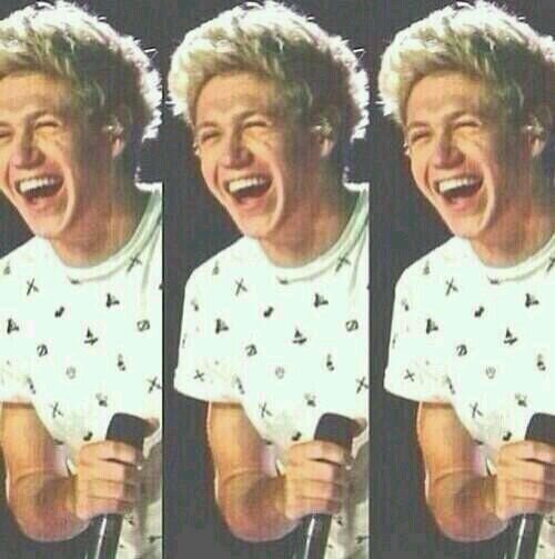 Can you please follow @niallftjmo and not this acc? :)