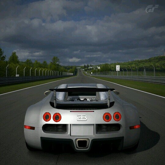Todo sobre el mundo del motor y GranTurismo. Fotografías propias de GranTurismo 5 y 6 // @FamiliaRacing // @FamiliaRacingT Contacto: