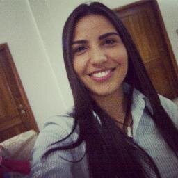 Odontología- Virgo- Soñadora- Valores- Fanática Leones del Caracas, Real Madrid y mi VINOTINTO- Deportista- Idealista- entre otros- snap y insta: angelamst7