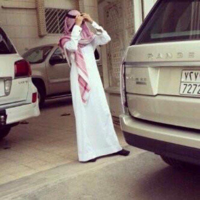 pin:2B64CC37