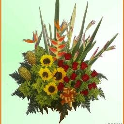 Nosotros somos una empresa familiar,  nos caracterisamos por nuestro cumpliento y calidad en nuestras flores. whasts app, 3104823482 tel. 4077470