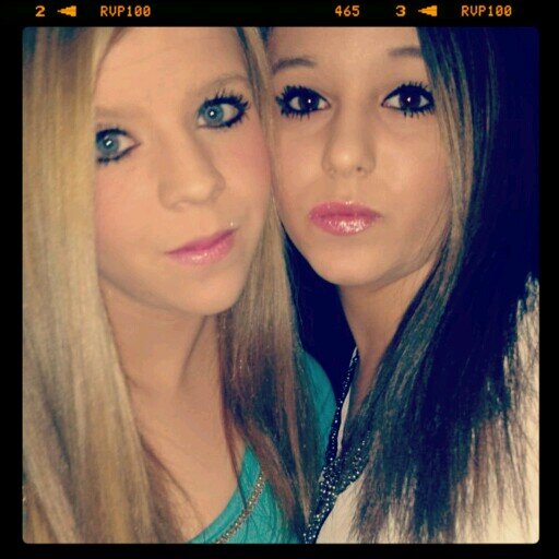 i love you kuss dilayla '     iloveyou chick xx sophie