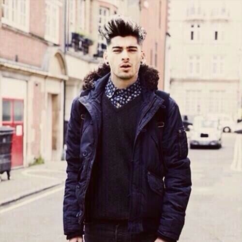 Follow @Topping_Larry please