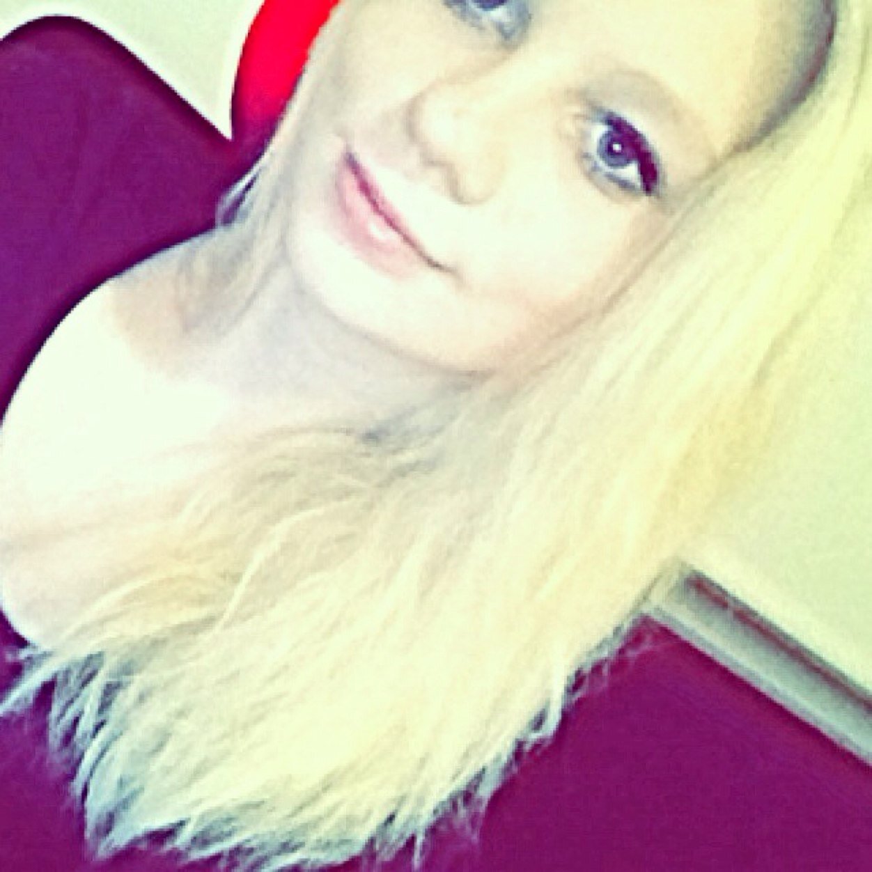 romyxx__'s profile picture. '♡' insta : romyxlieshout ' #team3T w/ ayla & lalè #teamkamperbitch w/ schatje muriel x